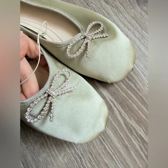 NWT Zara Satin Rhinestone Bow Ballerina Flats Sage Green Size 38 - Picture 3 of 3
